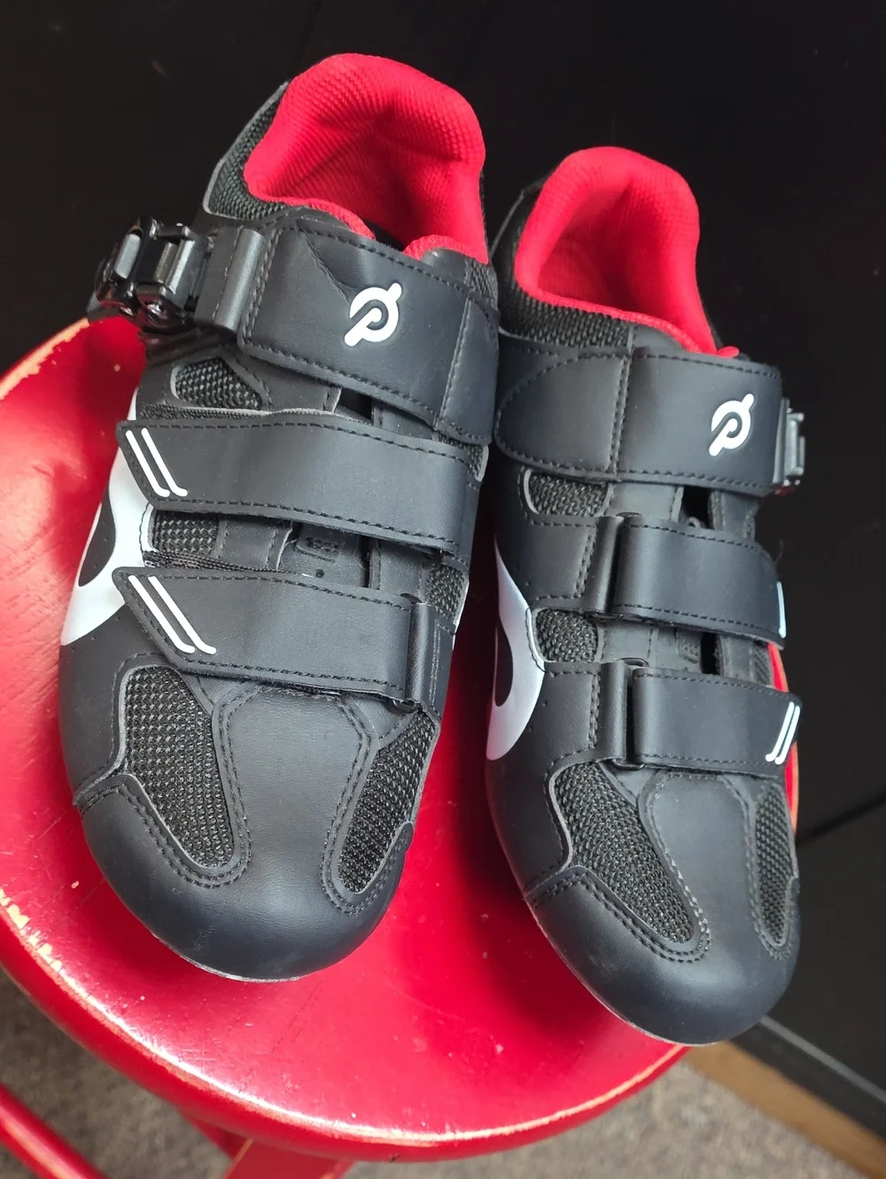 Peleton Cycling Shoes Men's 9 Women's 11
